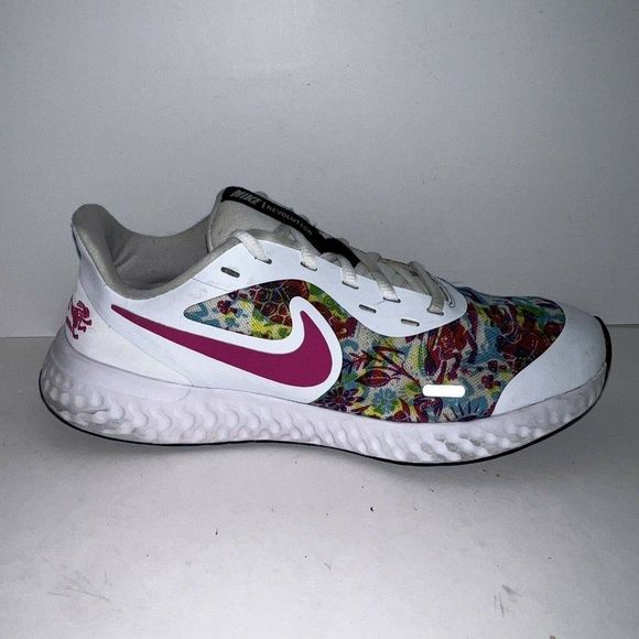 Nike Revolution 5 Fable Shoes Girls Youth Size 6.5Y Multicolor Style CJ2092 100 - Picture 1 of 8